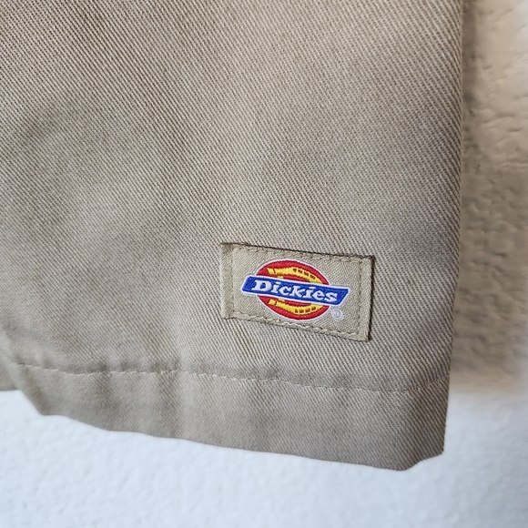 Men's Vintage Dickies Tan Khaki Mid Length Shorts Size 30 - Picture 2 of 8